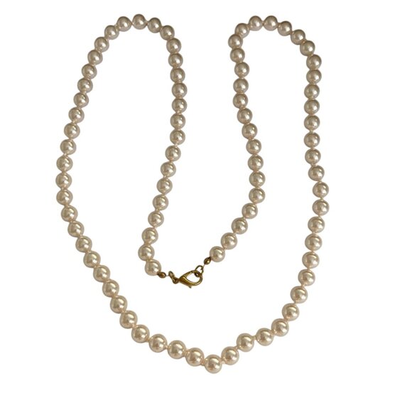 Vintage Cream Glass Pearl Necklace 30" 8mm Hand Knotted Opera Length Gold Tone - Picture 1 of 11